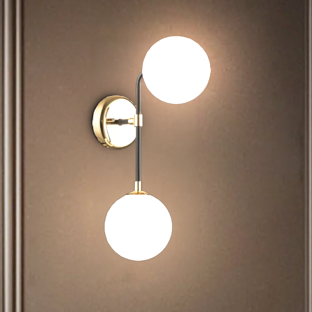 Philips Divine Wall Light
