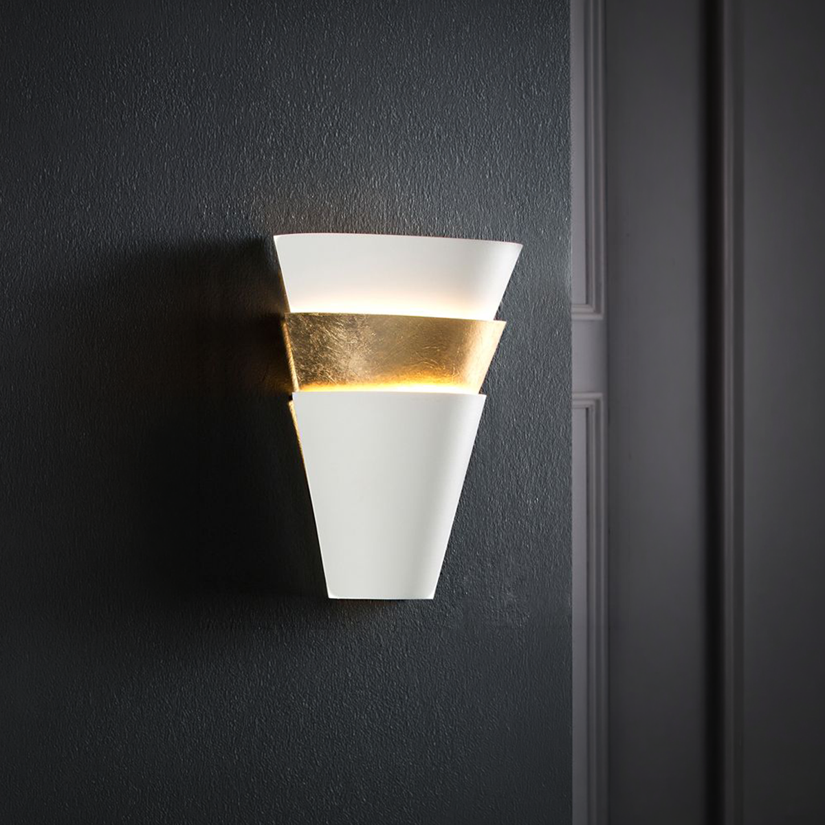 Philips Flagship Wall light