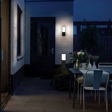 Philips Blade Pedestal light